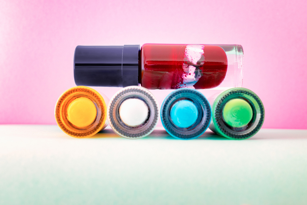 how long does nail polish last