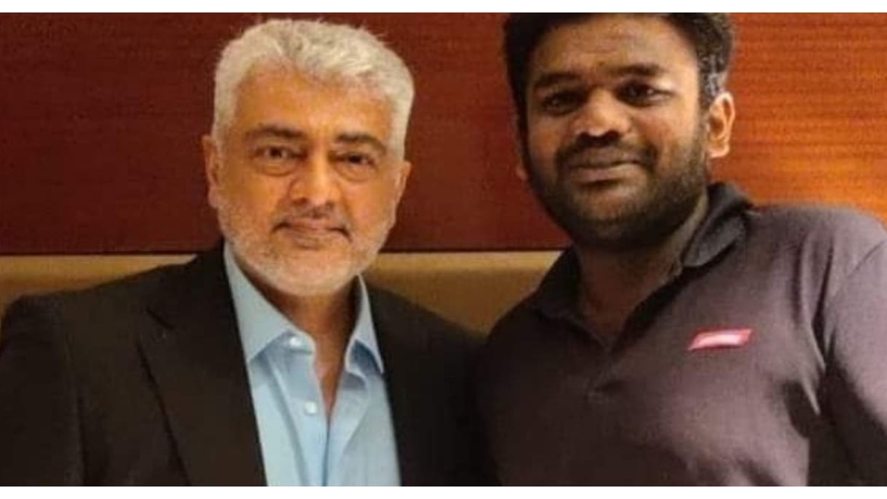 Ajith Kumar posed with a fan at the Hilton Hotel in Chennai 