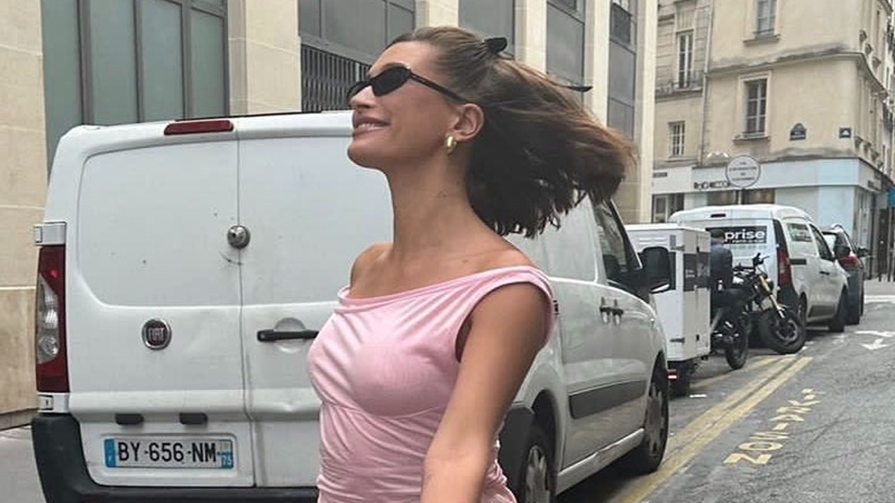 Hailey Bieber has been channeling 'strawberry girl' energy this summer (Instagram) Hailey Bieber, Rhode Launch, Lip Tints, Ribbon, Balletcore, Pink Princess Ballerina Aesthetic, Paris, France