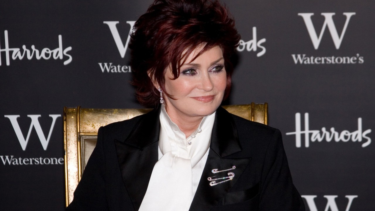 11 Must-try Sharon Osbourne Hairstyles for a Bold And Classy Look