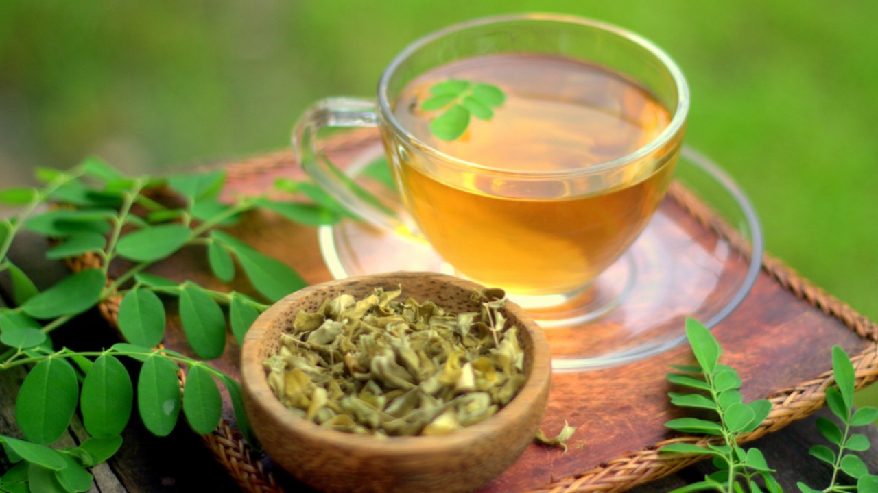 10 Amazing Moringa Tea Benefits That Can Improve Your Well-being