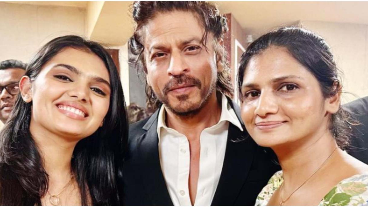 Jawan: Lehar Khan is elated as her mother meets Shah Rukh Khan; 'Biggest tick on my achievement list' - PIC