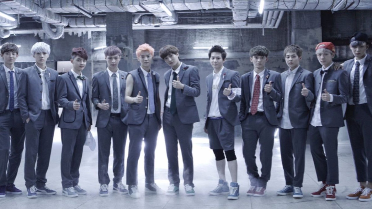 EXO's Growl music video reaches new milestone; surpasses 300 million views  | PINKVILLA: Korean