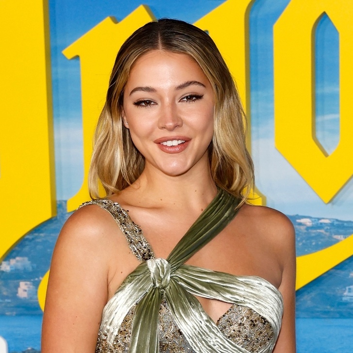 Are Madelyn Cline’s Plastic Surgery Rumors True? Let’s Explore Are Madelyn Cline’s Plastic Surgery Rumors True? Let’s Explore