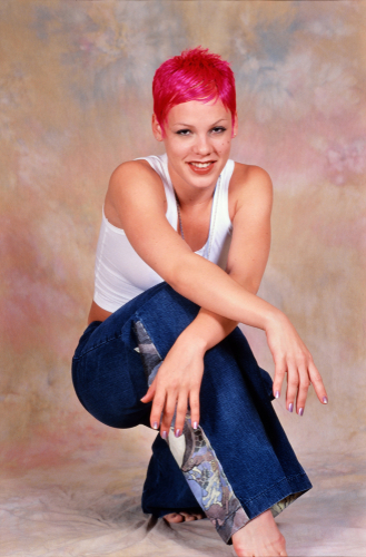 pink singer hairstyles