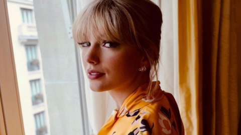 Rep Orange Reputation Taylor Swift | iPad Case & Skin