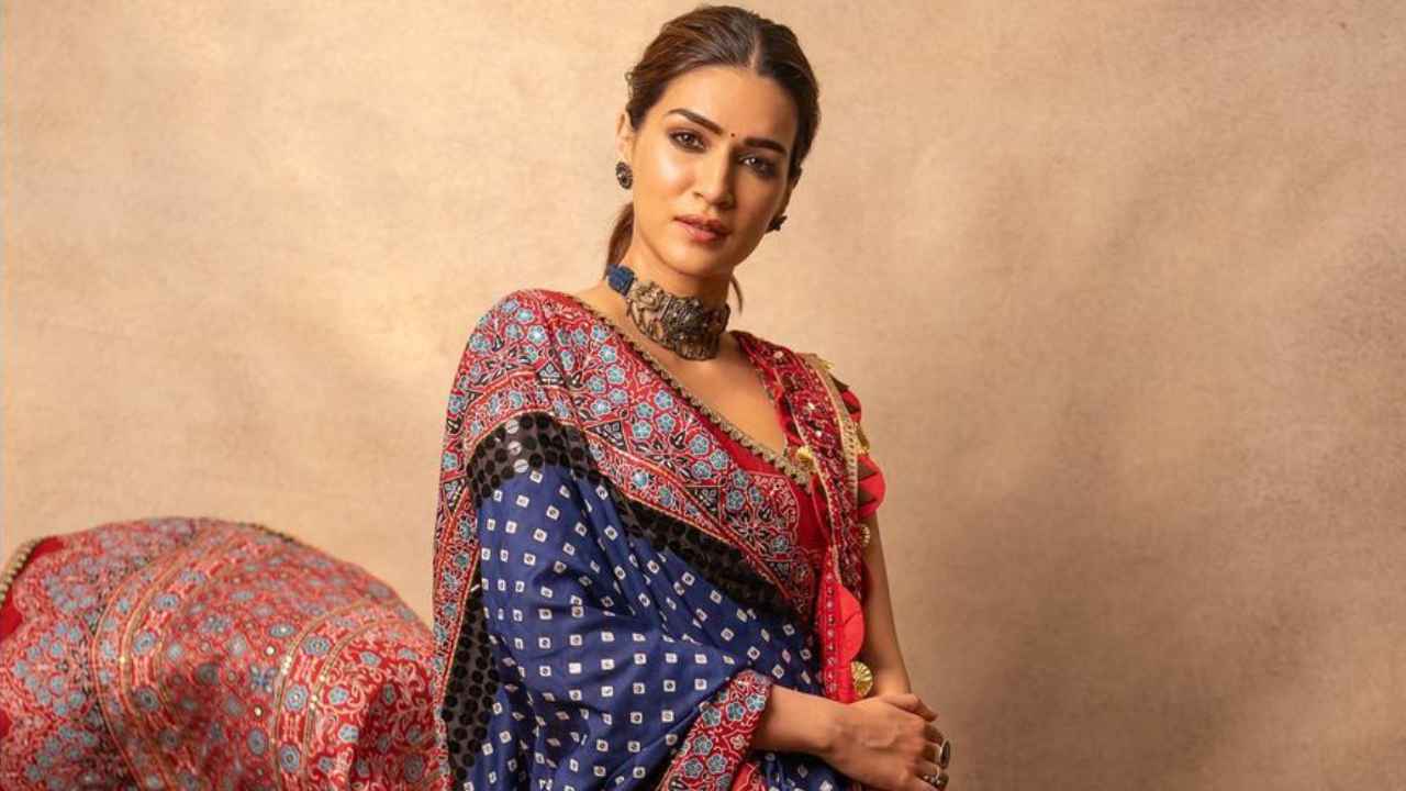 Kriti Sanon’s red and blue Nitya Bajaj saree with oxidized accessories is the ULTIMATE Navratri inspiration