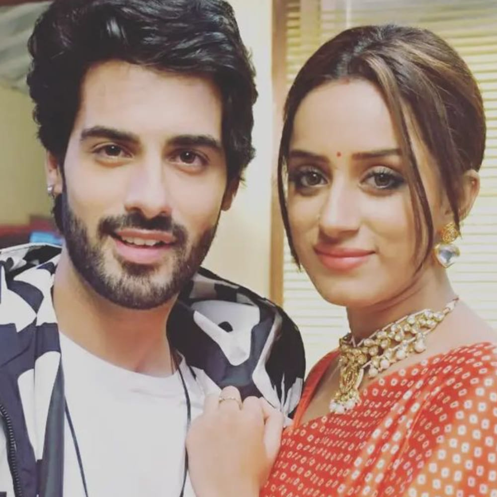EXCLUSIVE: Kumkum Bhagya's Abrar Qazi reveals if he is in touch with Yeh Hai Chahatein's Sargun Kaur Luthra EXCLUSIVE: Kumkum Bhagya's Abrar Qazi reveals if he is in touch with Yeh Hai Chahatein's Sargun Kaur Luthra