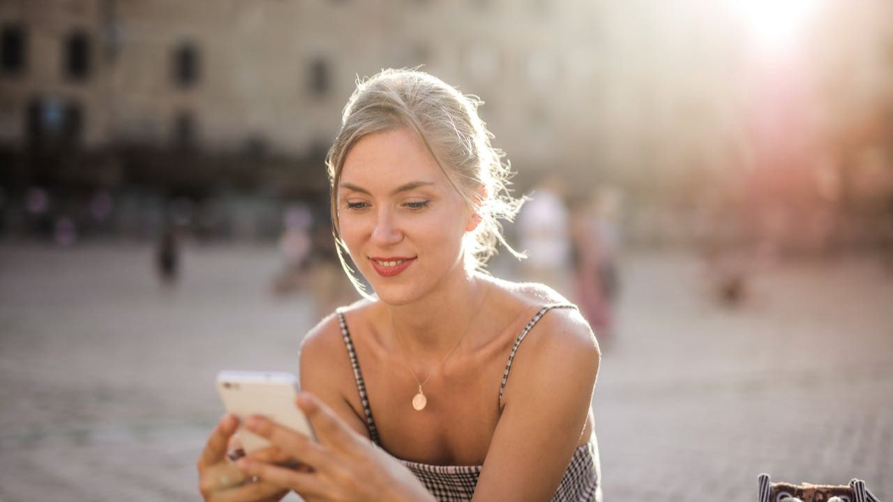 Send Her Flirty Text Messages