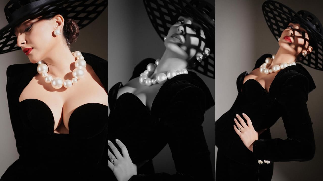 Sonam Kapoor in Tamara Ralph's black timeless couture piece
