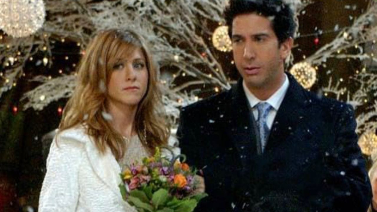 Jennifer Aniston and David Schwimmer (IMDb) 
