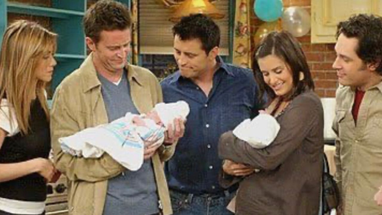 Jennifer Aniston, Matthew Perry, Matt LeBlanc, Courtney Cox and Paul Rudd (IMDb)
