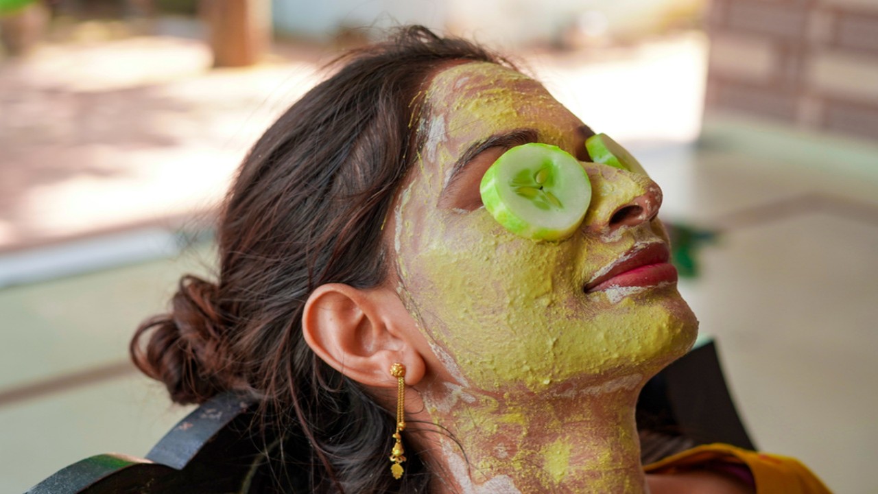 Rejuvenating Benefits of Multani Mitti Rejuvenating Benefits of Multani Mitti