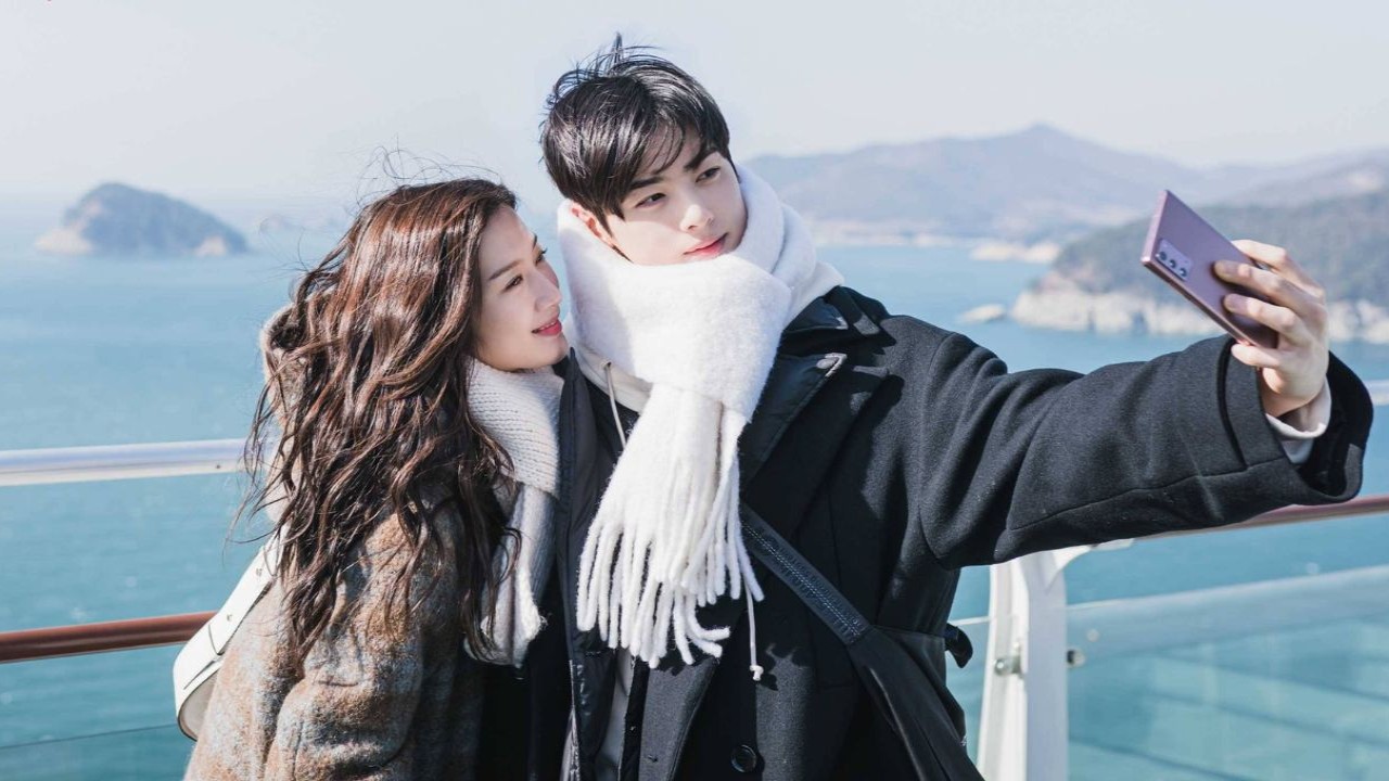 True Beauty's Cha Eun Woo reunites with co-star Moon Ga Young; latter shares THIS photo