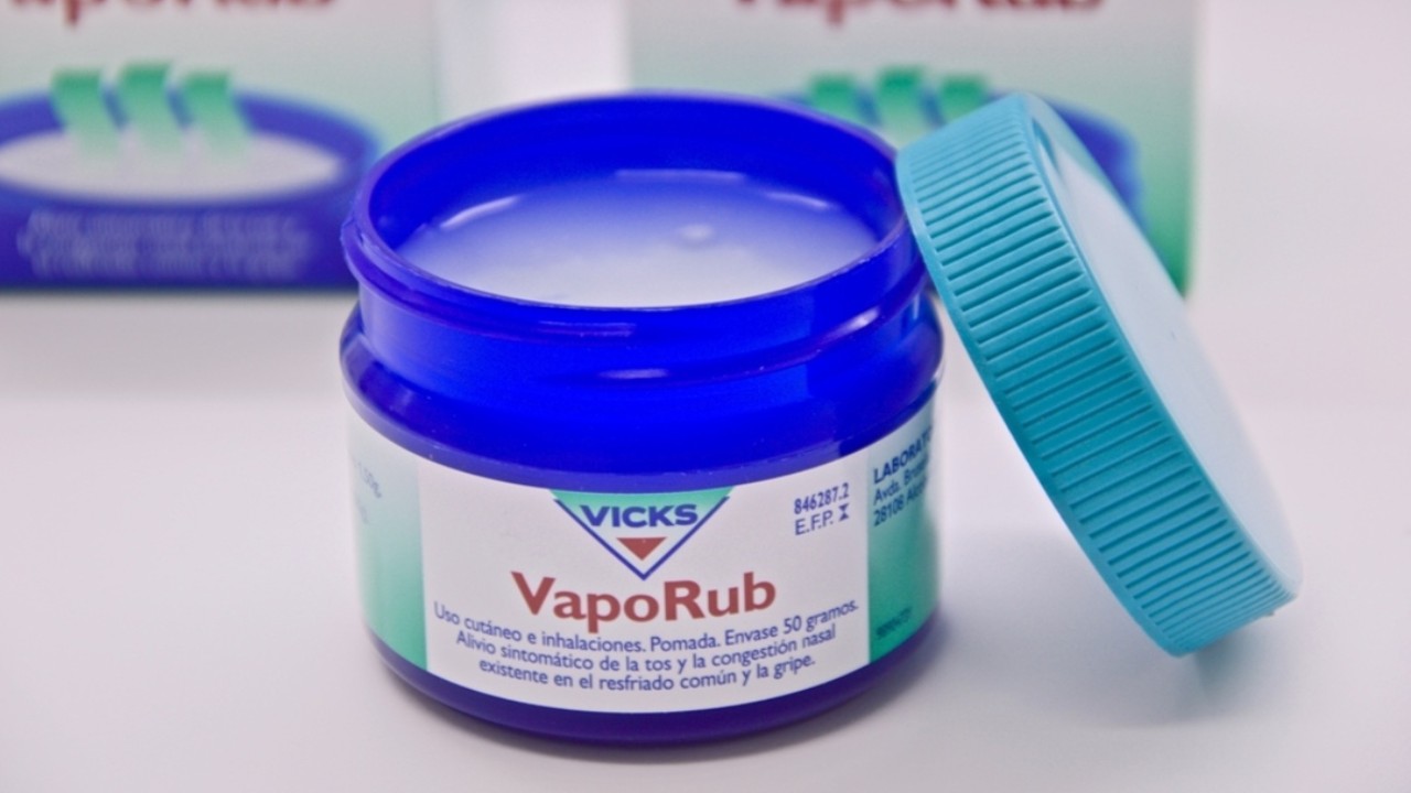 Explore the Potential Benefits of Using Vicks for Hair Growth