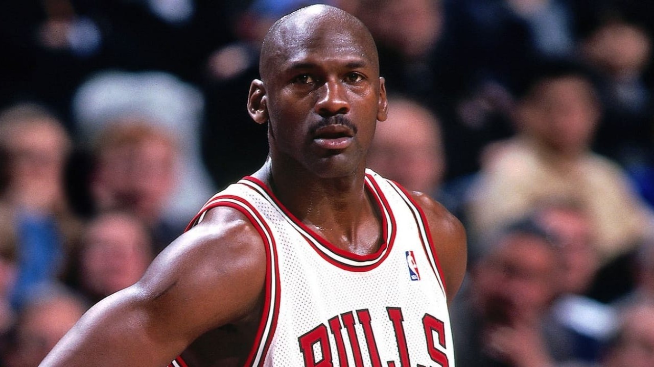 Utah Jazz discontinue Michael Jordan shirt for bringing up bad memories of  1997 and 1998 NBA finals