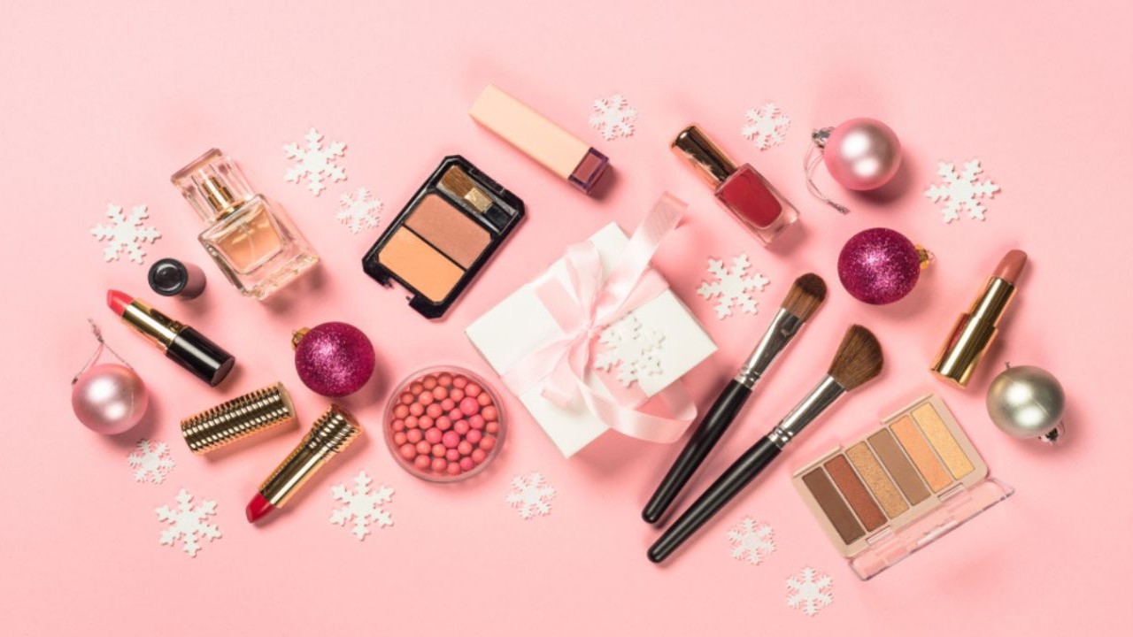 Christmas-themed Beauty Products