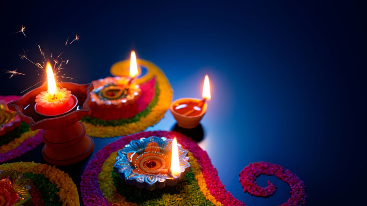 30 Best Diwali Gifts for the Extravagant Festival of Light