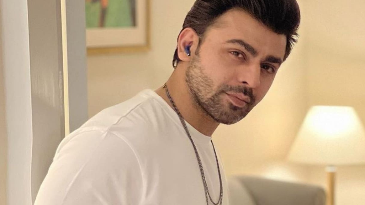 Did you know Pakistani actor Farhan Saeed was supposed to debut in Bollywood movies with THIS actress?