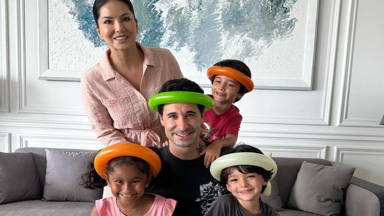 Sunny Leone says she doesn’t show her work to her kids; opens up on keeping them away from glam world Sunny Leone says she doesn’t show her work to her kids; opens up on keeping them away from glam world