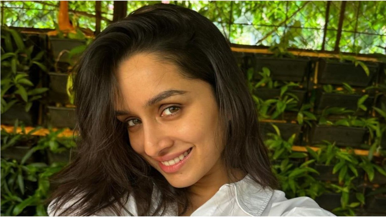 Picture courtesy: Shraddha Kapoor Instagram Fans link Shraddha Kapoor's selfie with World Cup match; say 'kal ke dukh se recovery'