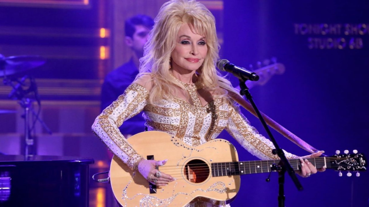 Why does Dolly Parton wear long sleeves? Exploring the rumors behind her clothing choices