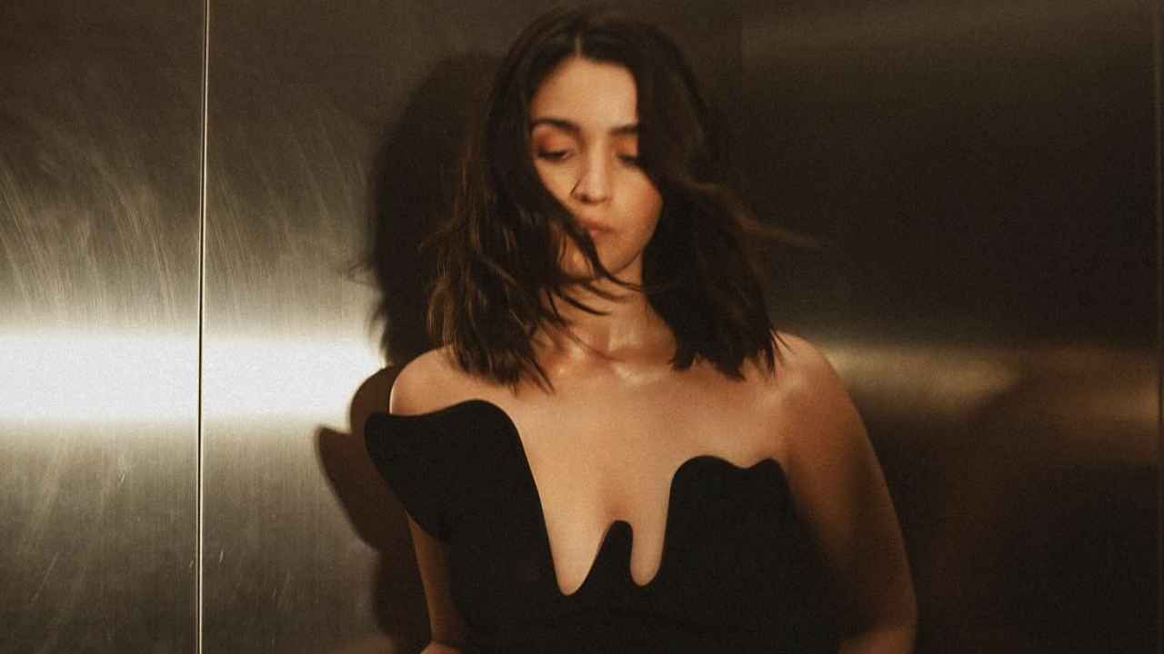 Alia Bhatt looks TOO HOT to handle in black Christopher Esber mini-dress with unique drippy neckline (PC: Priyanka Kapadia Badani Instagram)