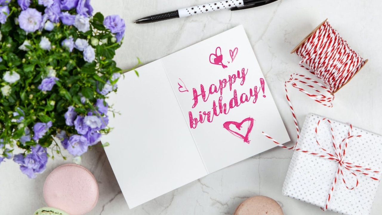 Sweet Birthday Wishes for Long-Distance Girlfriend