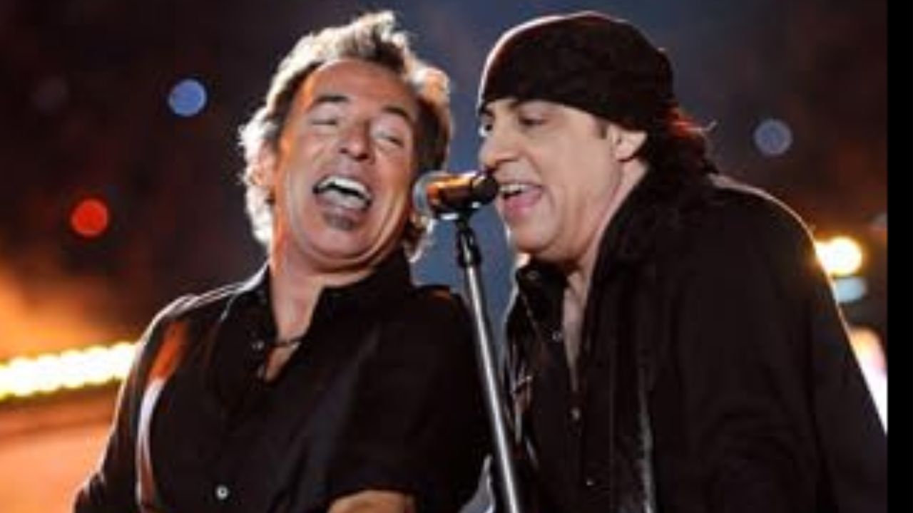 Steven Van Zandt and Bruce Springsteen