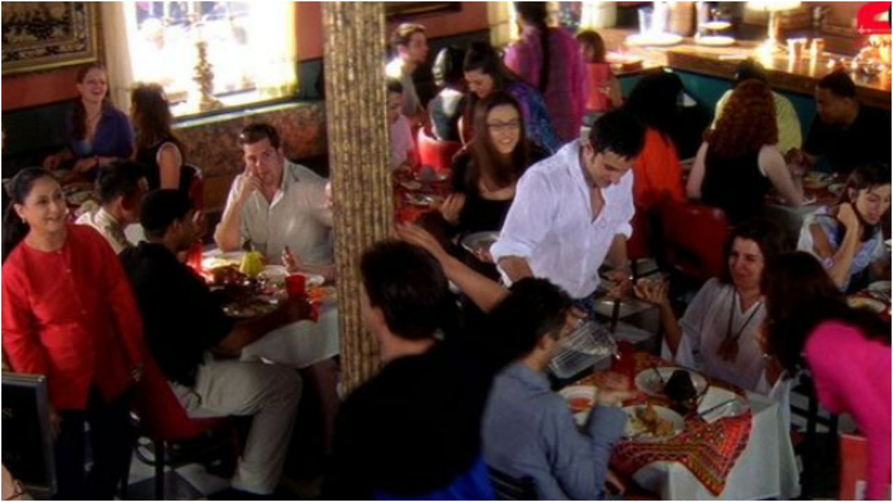 Farah Khan and Karan Johar in Kal Ho Naa Ho