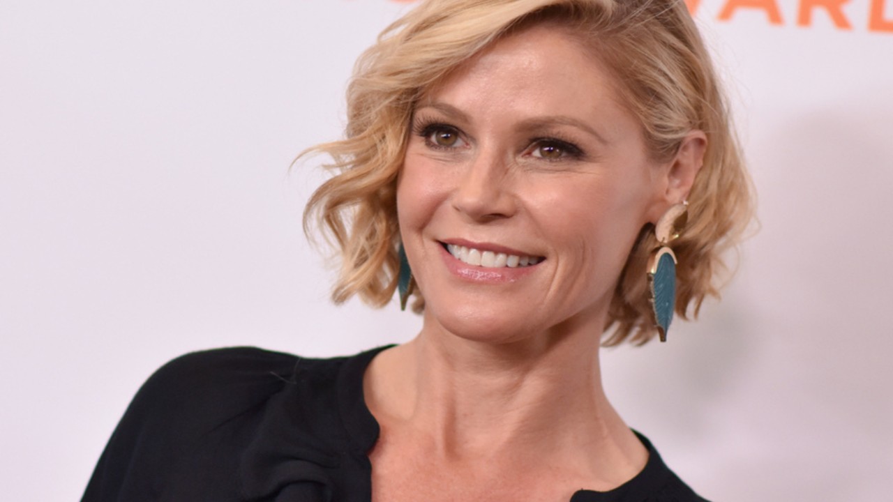 Julie Bowen's Plastic Surgery Rumors: Natural Beauty Or Enhancements?