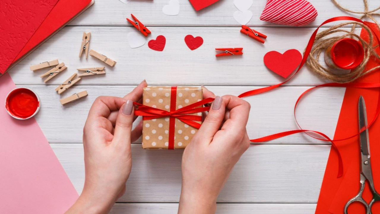 Gift Wrapping Essentials for Picture-perfect Presents
