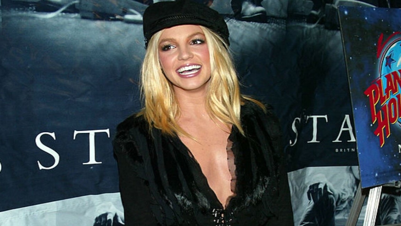 What happened to Britney Spears' teeth? Exploring rumors about the pop star's dental appearance amid controversial new Instagram post