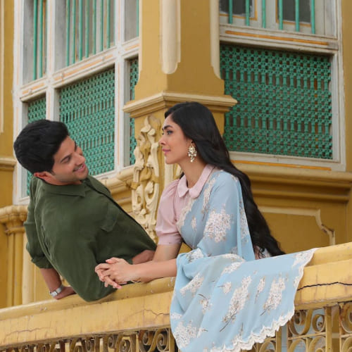 Dulquer Salmaan Mrunal Thakur Sita Ramam still