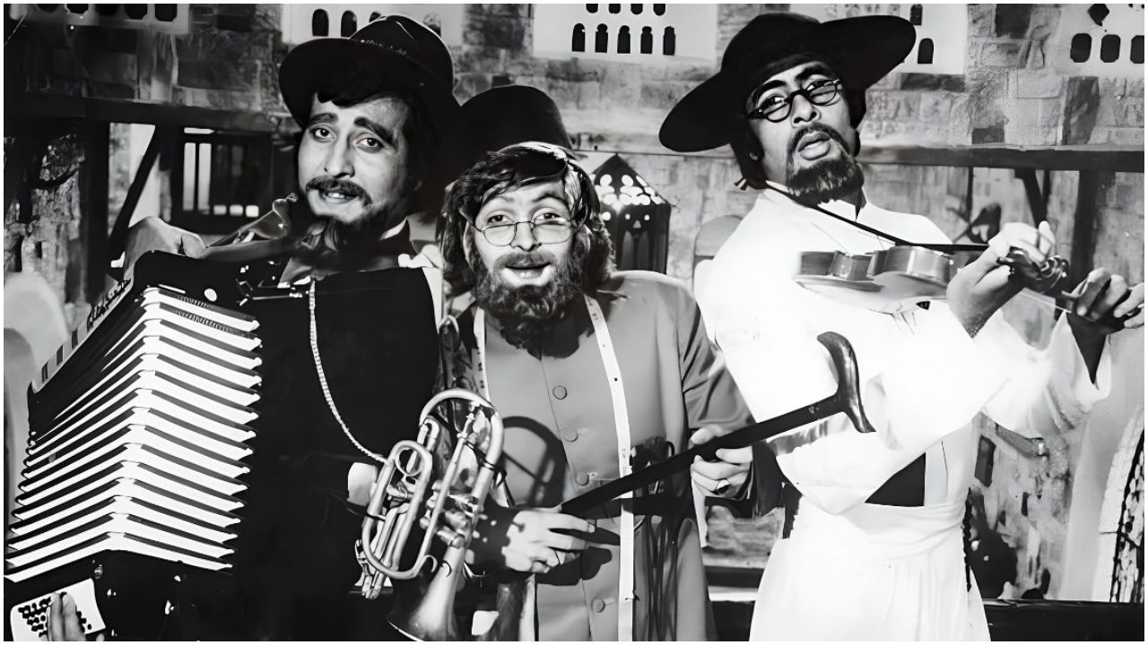 Pic Courtesy: Amar Akbar Anthony IMDb