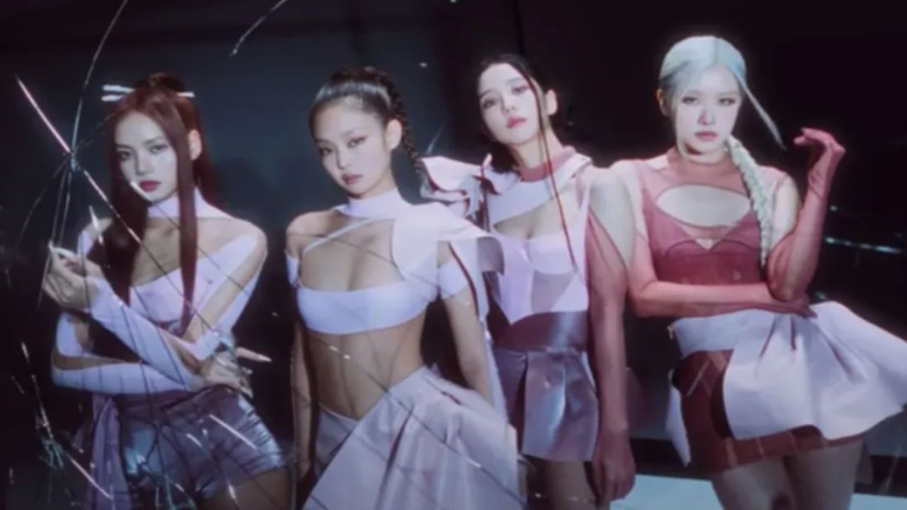 BLACKPINK: courtesy of YG Entertainment