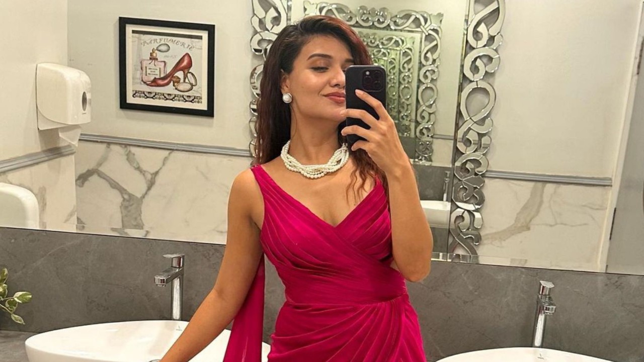 Divya Agarwal 