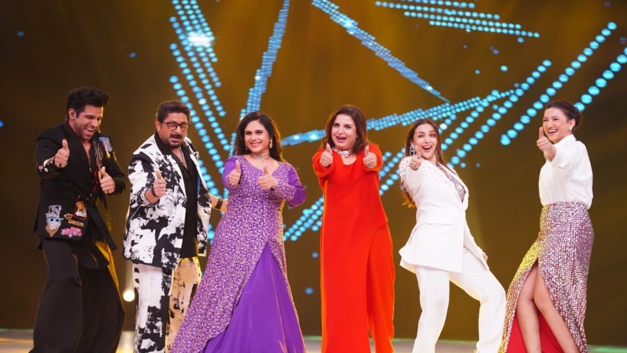 Meenakshi Seshadri and Jhalak Dikhhla Jaa 11 team