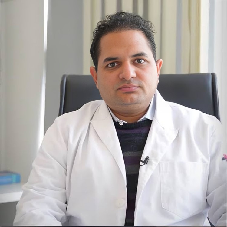Dr.Manan Mehta