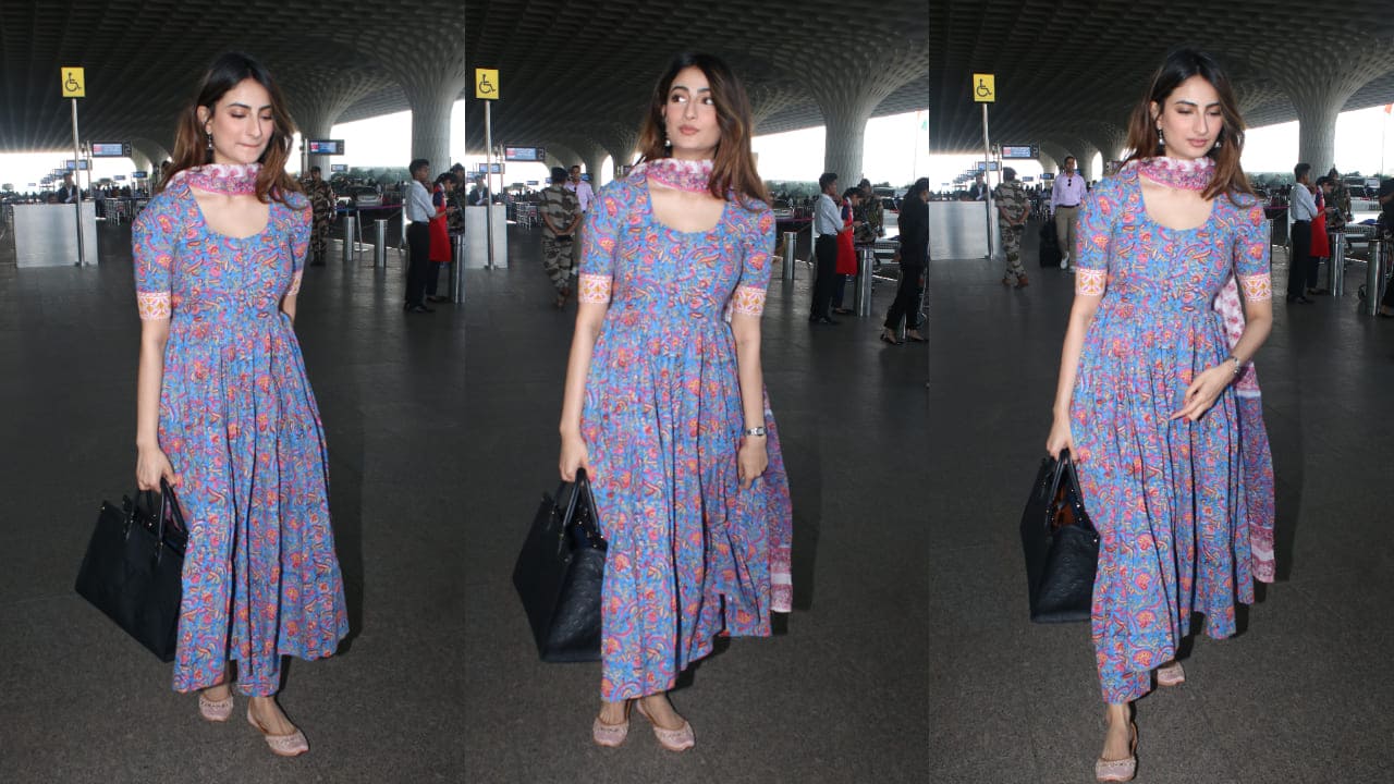 Palak Tiwari in floral printed anarkali set full look