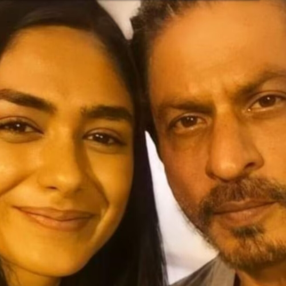 EXCLUSIVE: Mrunal Thakur thinks about Shah Rukh Khan when referred to as the Queen Of Romance; Here's why