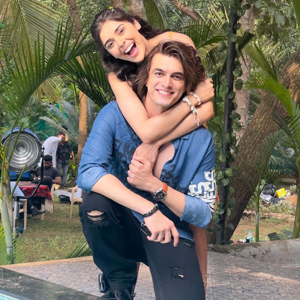 Jab Mila Tu EXCLUSIVE VIDEO: Eisha Singh makes funny revelation about Mohsin Khan; leaves latter embarrassed Jab Mila Tu EXCLUSIVE VIDEO: Eisha Singh makes funny revelation about Mohsin Khan; leaves latter embarrassed