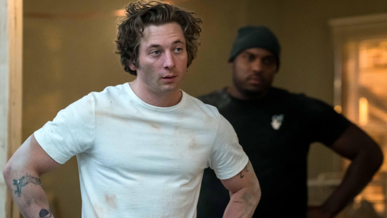 Jeremy Allen White's Calvin Klein advertisement couch up for grabs for free? The Bear actor responds to the news