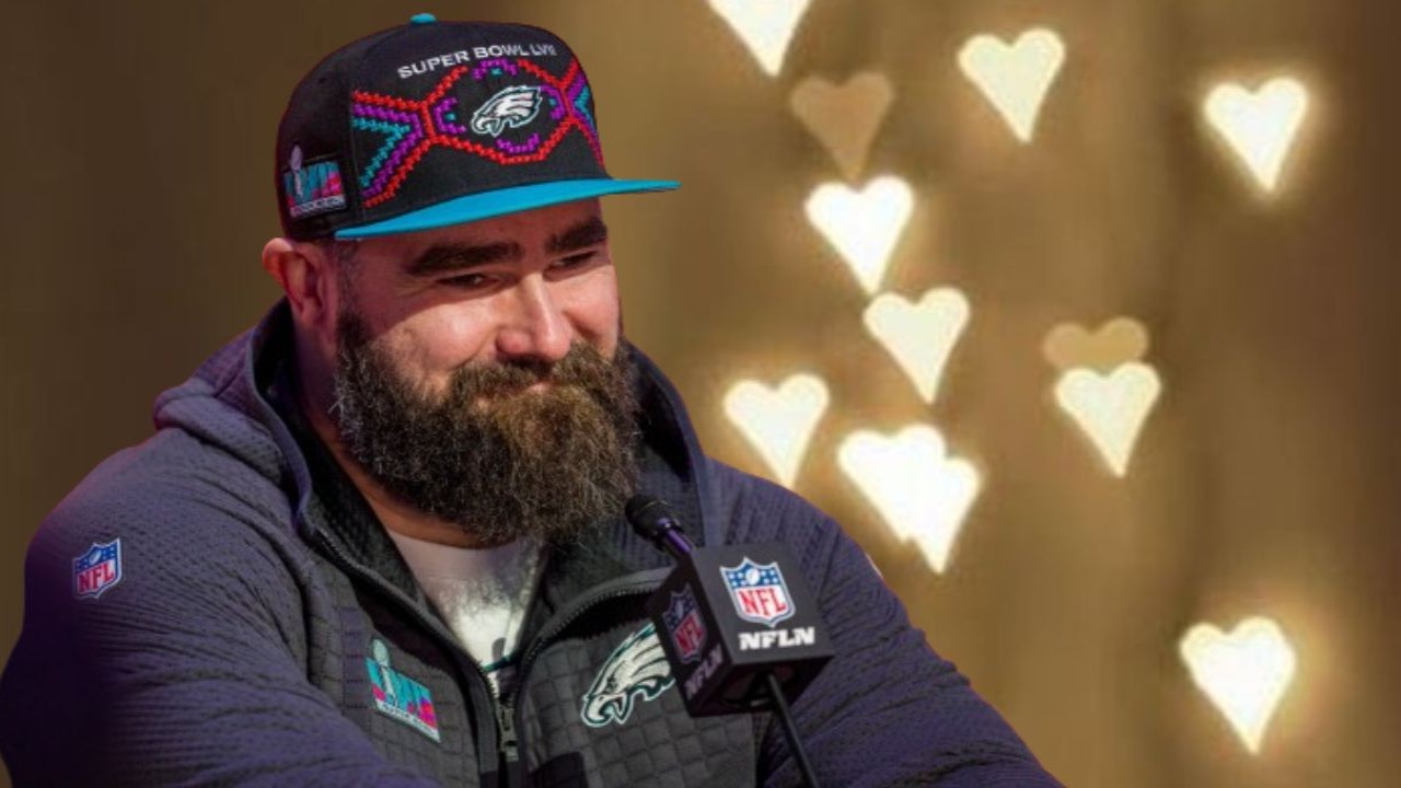 “An absolute legend”: Eagles fans react to Jason Kelce stopping by McDonald to drop off a jersey for his favorite employee