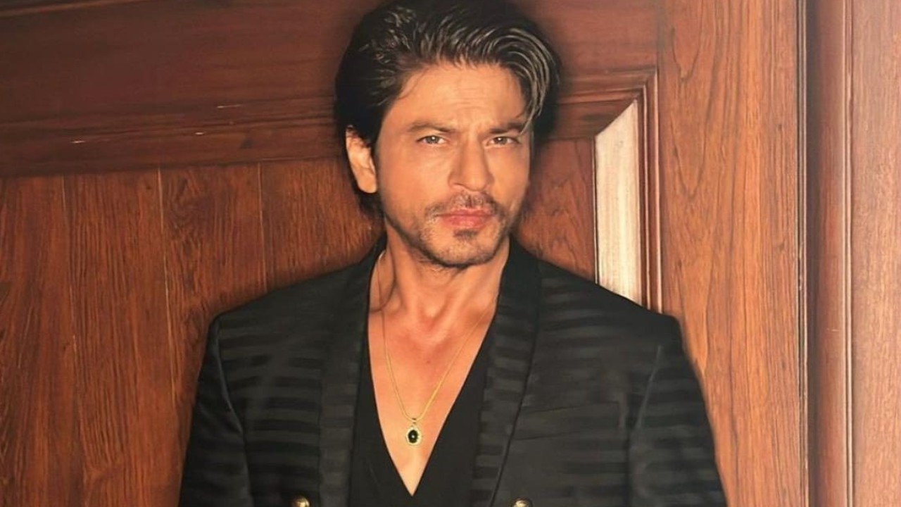 WATCH: Shah Rukh Khan was nervous about returning after 4-year gap, thanks fans for making him realize THIS