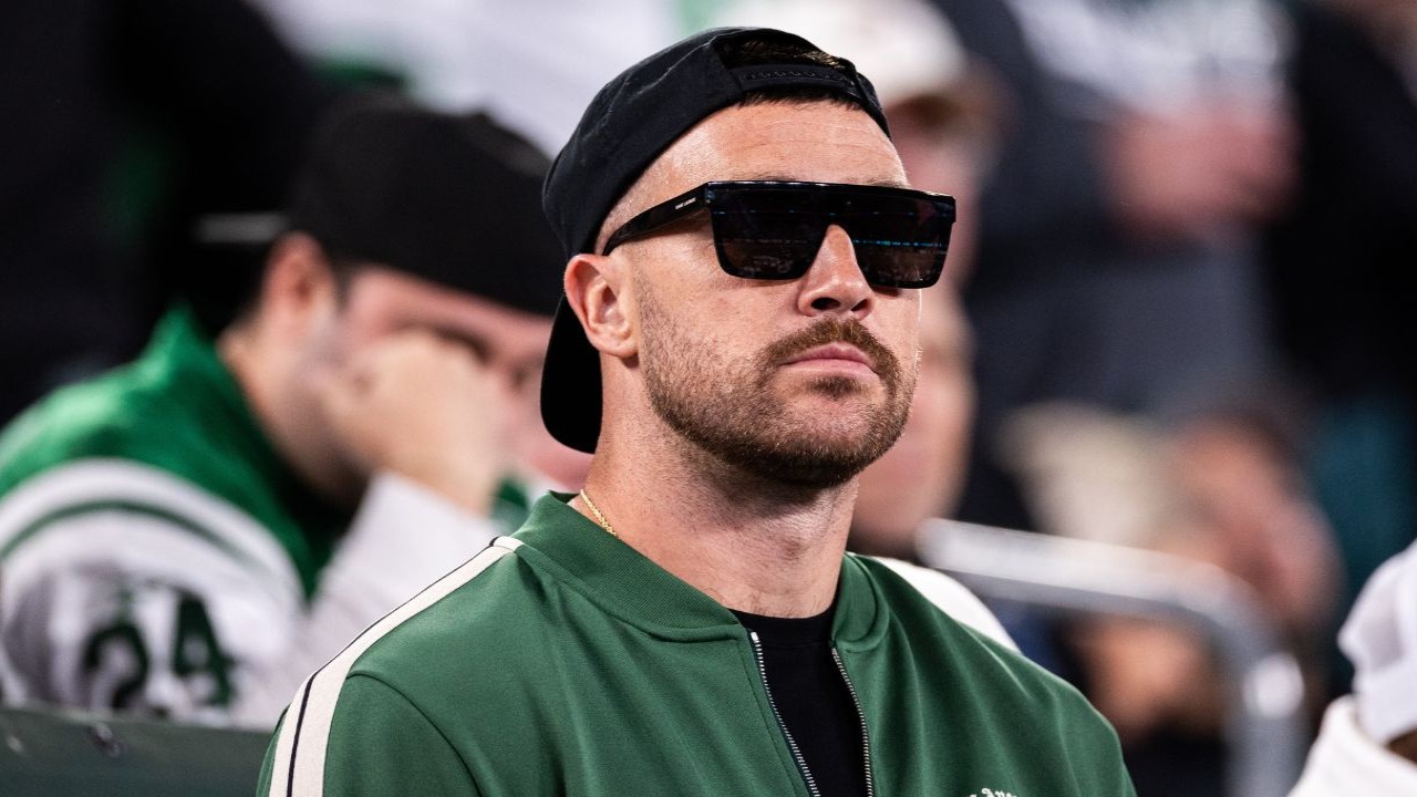 ‘F---ing nonsense’: Travis Kelce passionately defends Mike Tomlin from ‘bunch of jacka--es’ amid calls of his firing