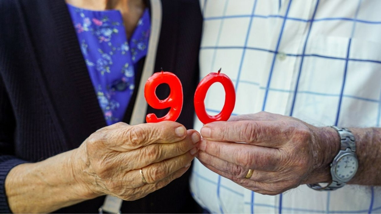 Best 90th Birthday Wishes to Celebrate the Milestone