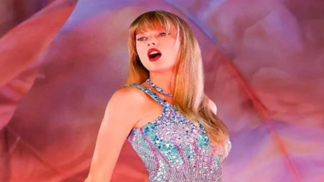 Taylor Swift Updates 🩵 on X: 🏆
