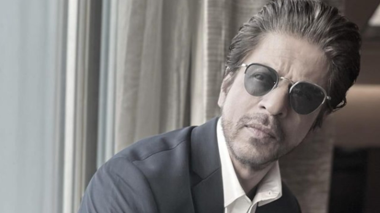 What made Shah Rukh Khan decide to become film actor instead of pursuing career in television?