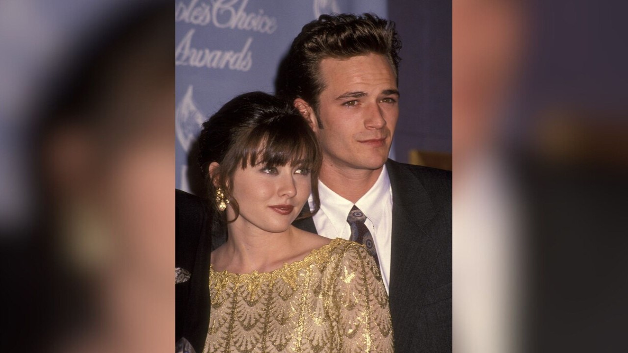 Thought I’d Be the First to Go': Shannen Doherty Gets Emotional Remembering Beverly Hills, 90210 Cast Luke Perry